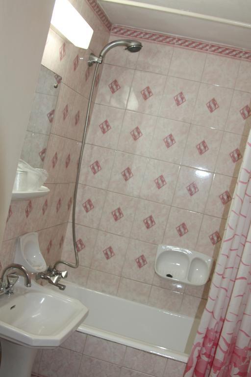 Hotel Zimbru Câmpulung Moldovenesc Cameră foto